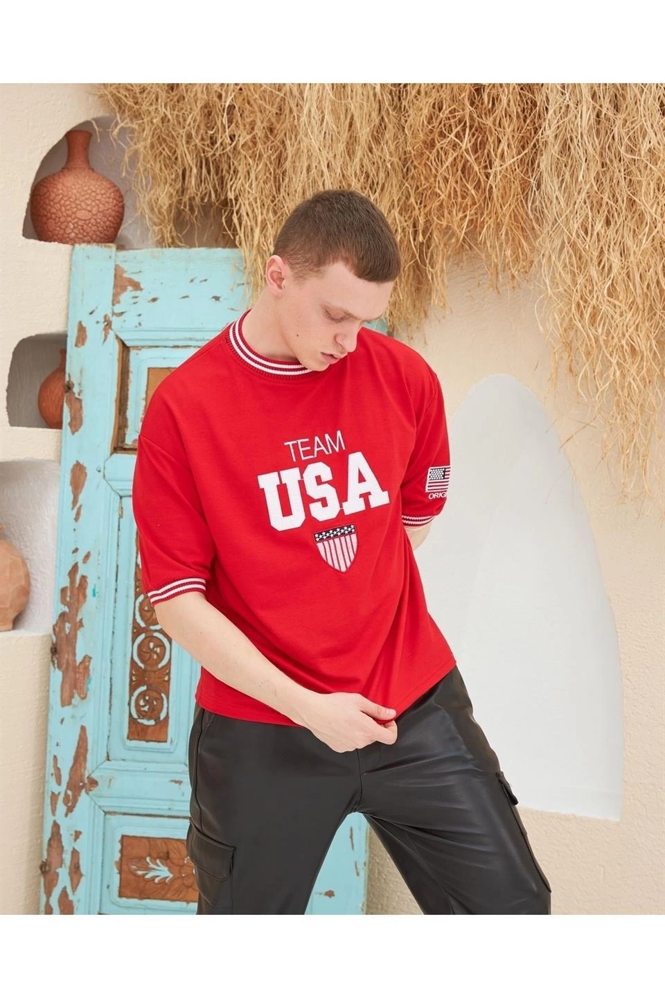 Nakış İşlemeli Ribanalı Oversize T-shirt - Kırmızı