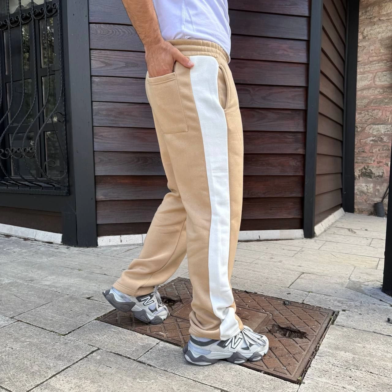 Üç İplik Kışlık Pamuklu Yandan Garneli Kalın Şeritli Cepli Eşofman Altı - Bej