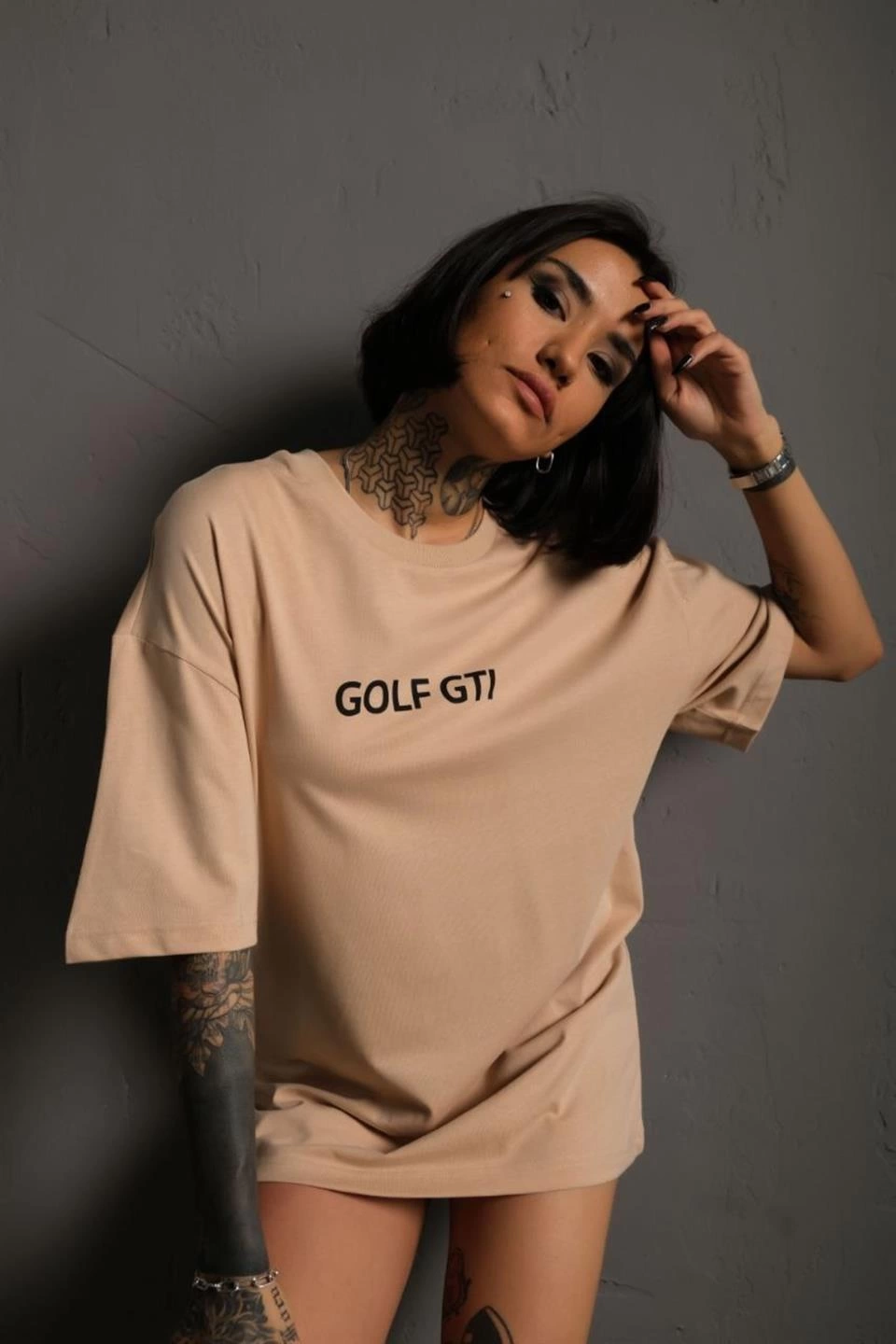Oversize - Golf GTI Retro Araba Desenli, Ön Arka Bej -