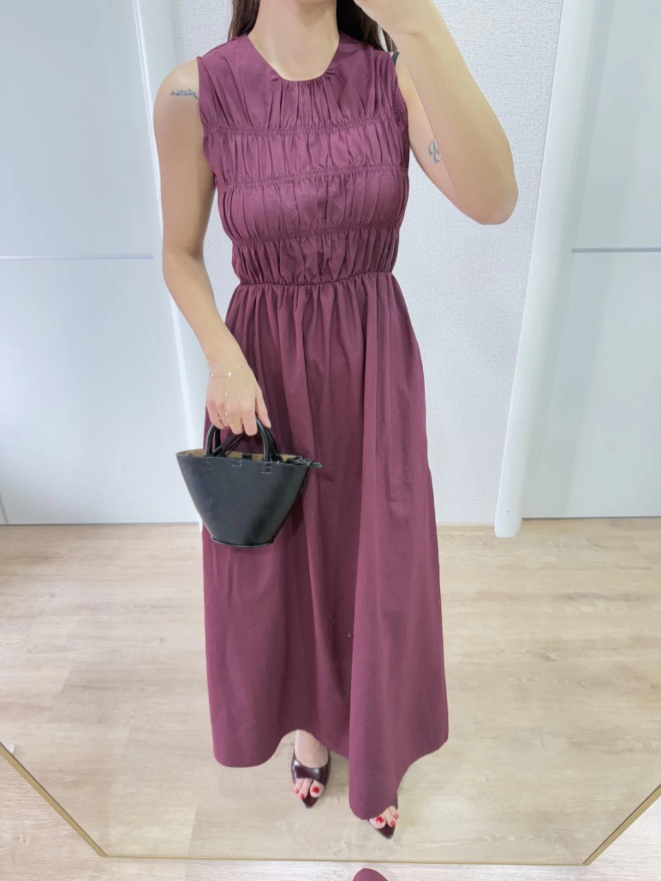 Kolsuz Göğüs Lastıklı %100 Poplin Uzun Elbise - Bordo -
