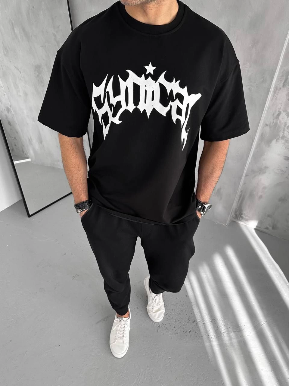 Bisiklet Yaka Baskılı Oversize T-Shirt - Siyah -