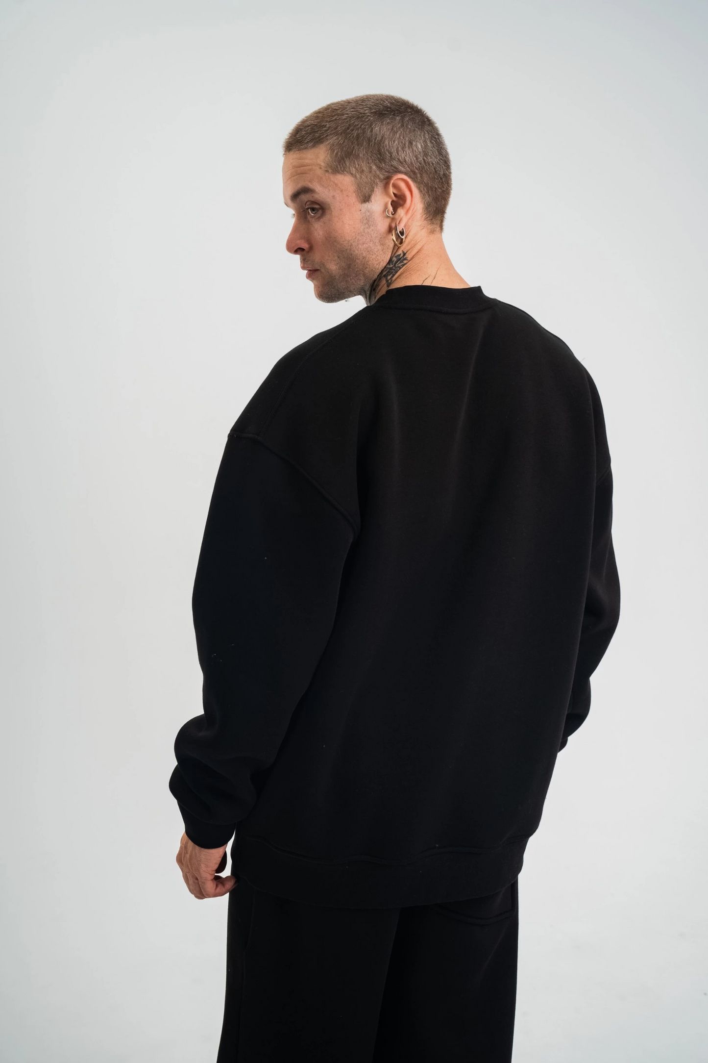 Uzun Kol Bisiklet Yaka Basic SweatShirt - Siyah -