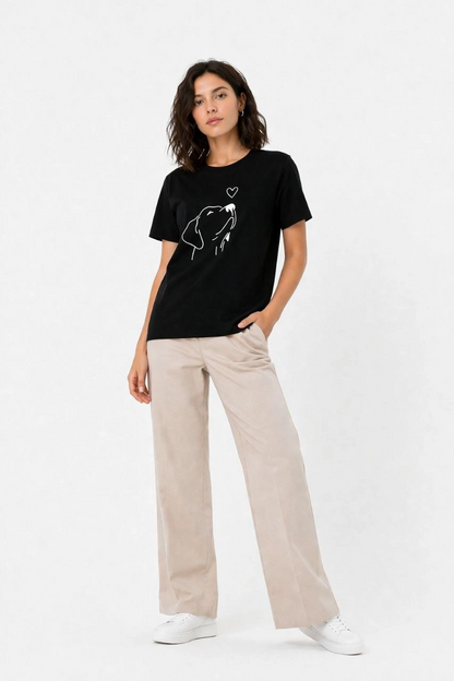 Kadın Köpek Figürlü Minimal Baskılı Tişört Kısa Kol Yazlık T-Shirt - Siyah