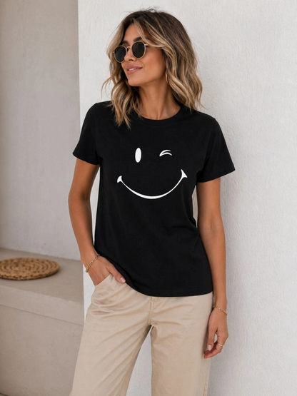 Kadın Minimal Gülümseyen Yüz Baskılı Tişört Kısa Kol Yazlık T-Shirt - Siyah