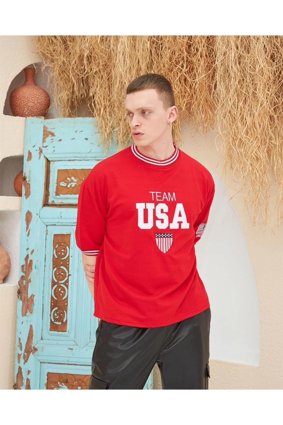 Nakış İşlemeli Ribanalı Oversize T-shirt - Kırmızı