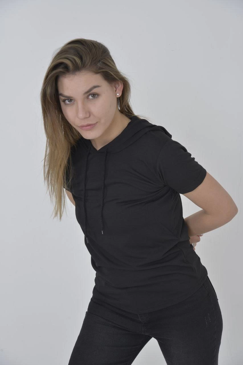 Kapşonlu Slim Fit T-shirt - Siyah -