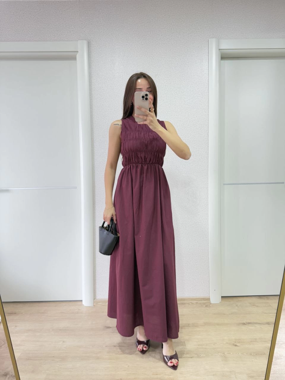 Kolsuz Göğüs Lastıklı %100 Poplin Uzun Elbise - Bordo -
