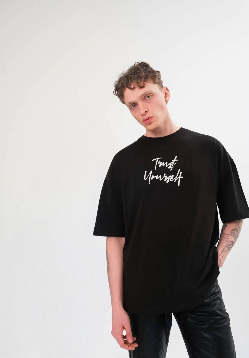 Bisiklet Yaka Baskılı Oversize T-Shirt - Siyah -