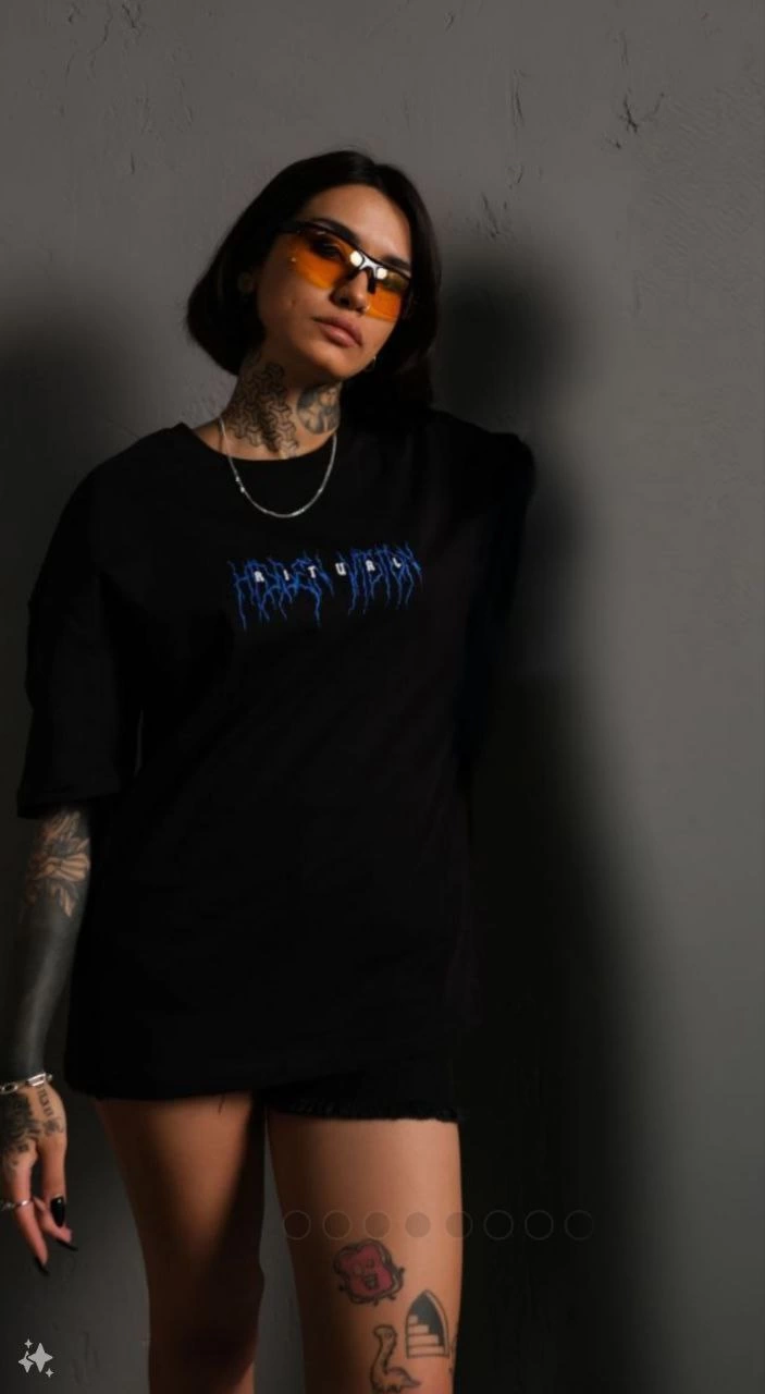 Bisiklet Yaka Baskılı Oversize T-Shirt - Siyah -