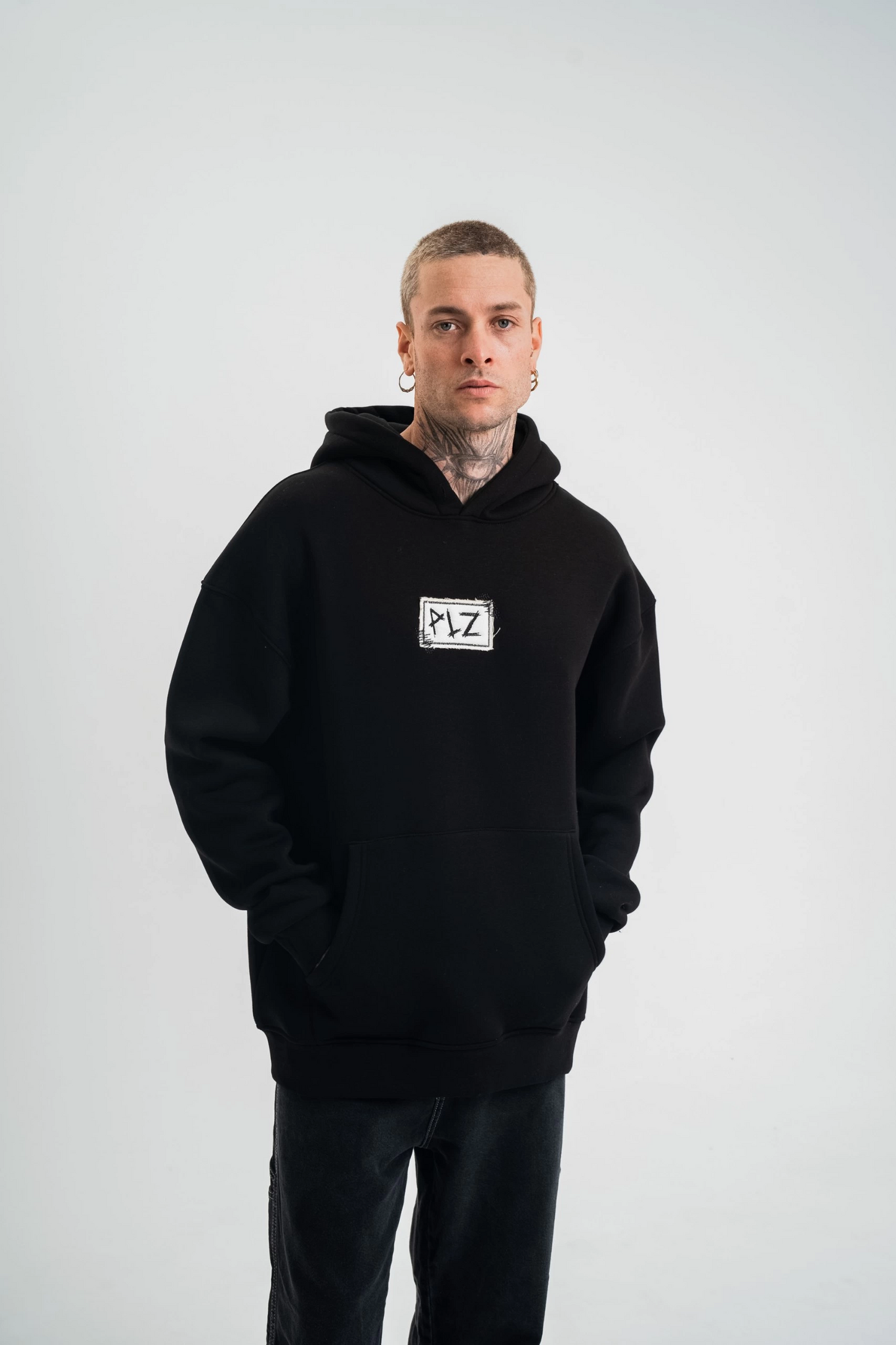 Kapşonlu Uzun Kol Patchli Nakışlı SweatShirt - Siyah