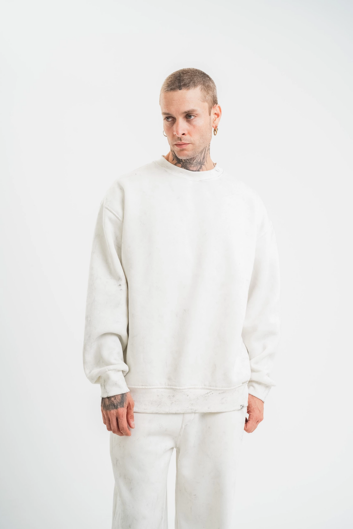 Uzun Kol Bisiklet Yaka Yıkamalı SweatShirt - Beyaz -