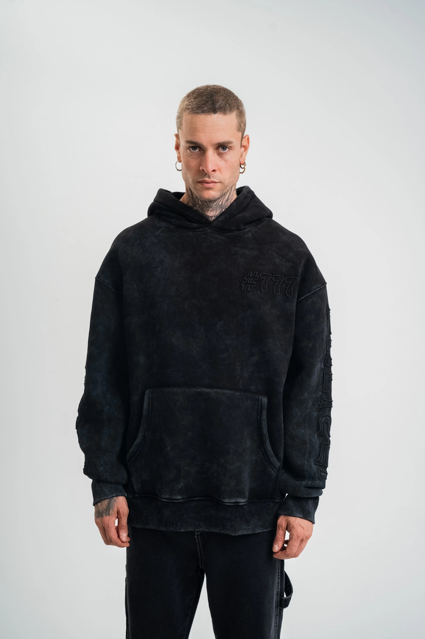 Uzun Kol Kapşonlu Yıkamalı Nakışlı SweatShirt - Siyah