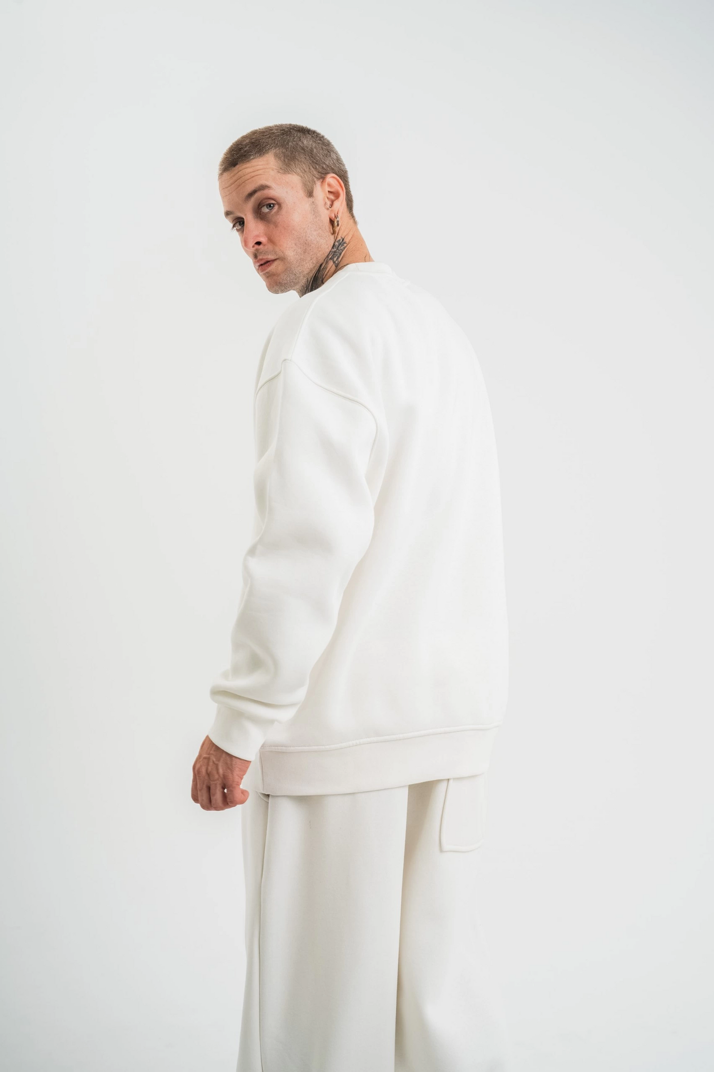 Uzun Kol Bisiklet Yaka Basic SweatShirt - Beyaz -