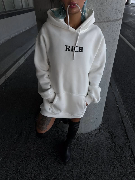 Uzun Kol Kapüşonlu Göğüs Baskılı SweatShirt - Beyaz -