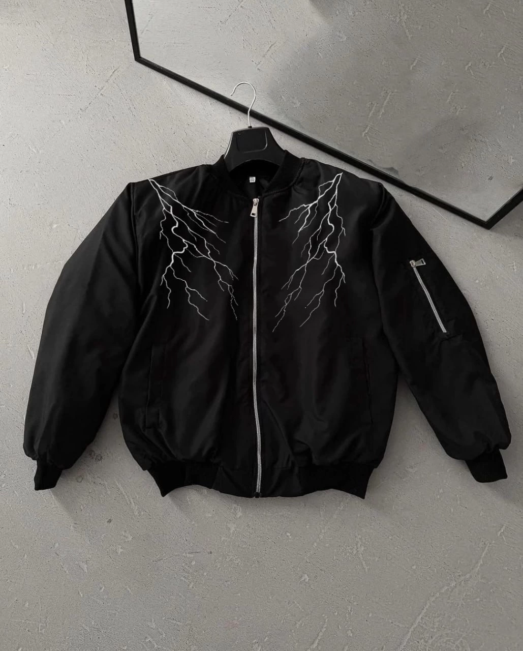 Siyah Bomber Mont - Beyaz Şimşek Desenli -